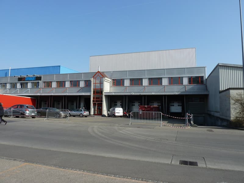 Surface de stockage / logistique - A LOUER (3)