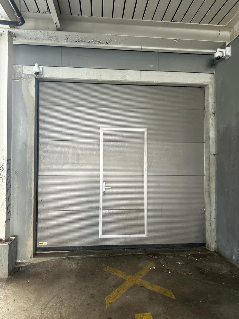 Dépôt de 263m2 à louer au centre de Cernier (5)