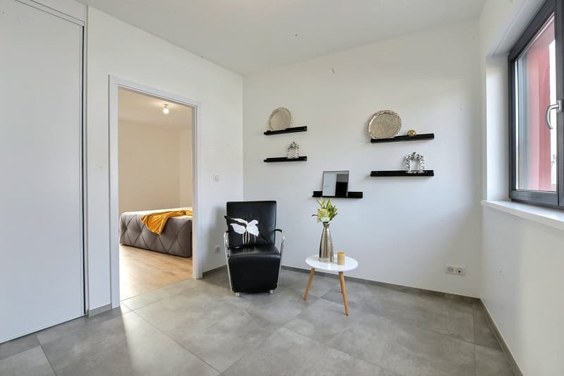 Nachhaltiges modernes Wohnhaus – Stil, Komfort und Mobilität vor den Toren Basels (12)