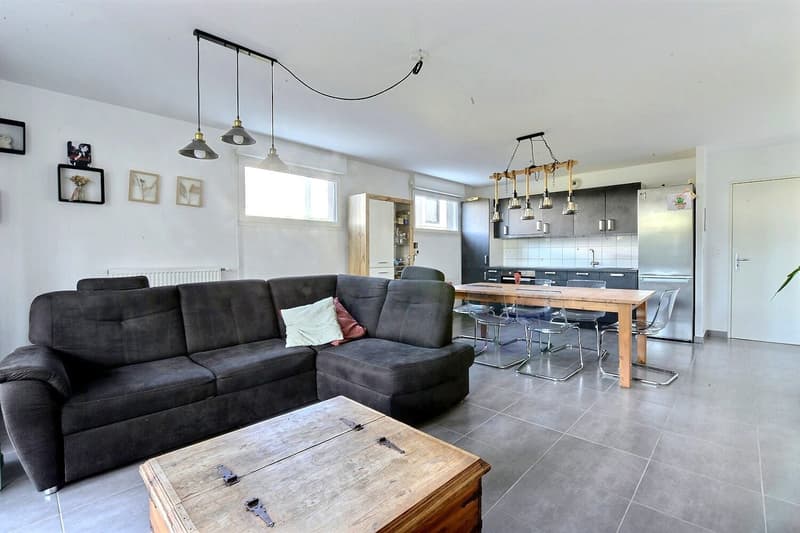 Wunderschöne 3-Zimmer-Wohnung mit 74 m², Garage und Gartenanteil (1)