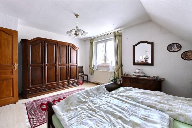 Folgensbourg – Freistehendes Einfamilienhaus mit großem Grundstück und privatem Wald (16)