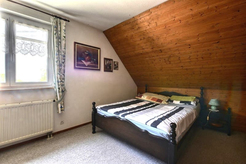 Folgensbourg – Freistehendes Einfamilienhaus mit großem Grundstück und privatem Wald (20)