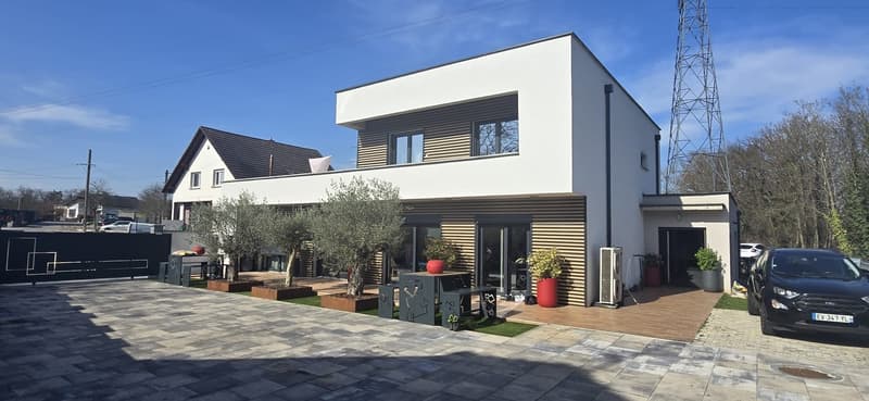 Modernes 8-Zimmer-Haus in Kembs – Sofort verfügbar (3)