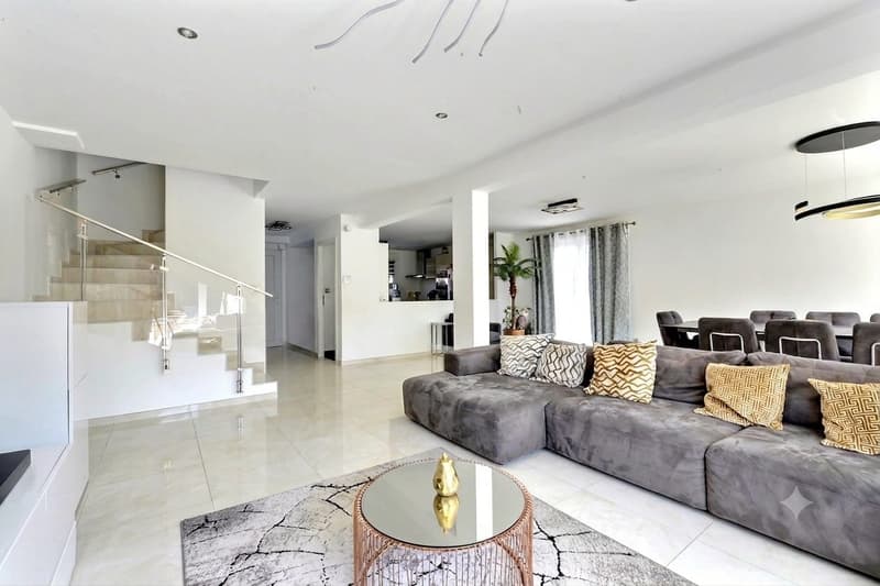 Modernes Einfamilienhaus in Saint-Louis Neuweg – 229 m² Nutzfläche auf 880 m² Grundstüc (6)