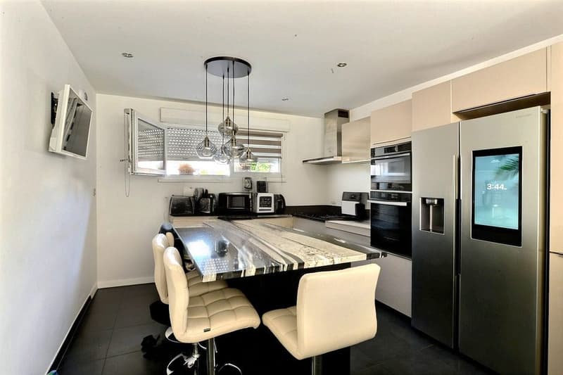 Modernes Einfamilienhaus in Saint-Louis Neuweg – 229 m² Nutzfläche auf 880 m² Grundstüc (9)