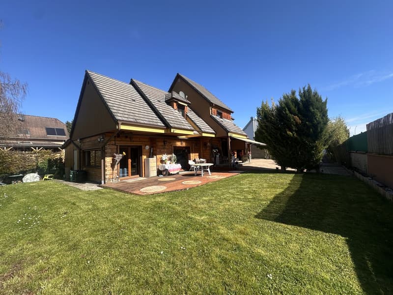 Canadian-style house – Absolute peace & high-end features (23)