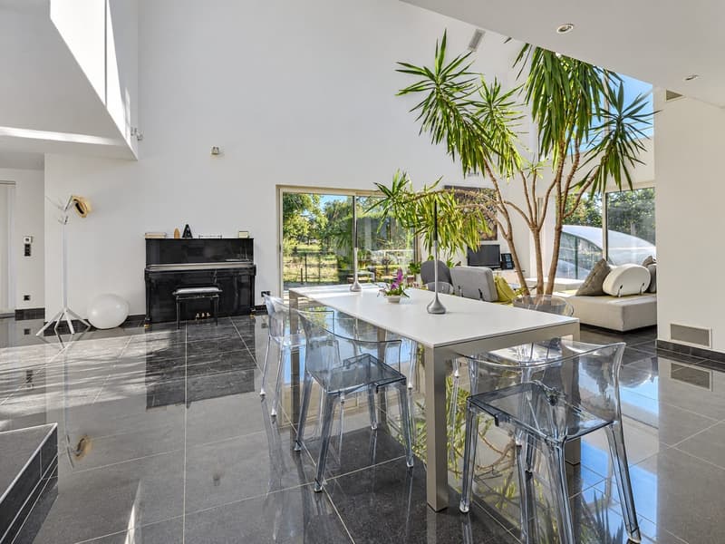 Exceptional villa with lift and indoor pool – 5 minutes from Basel (10)