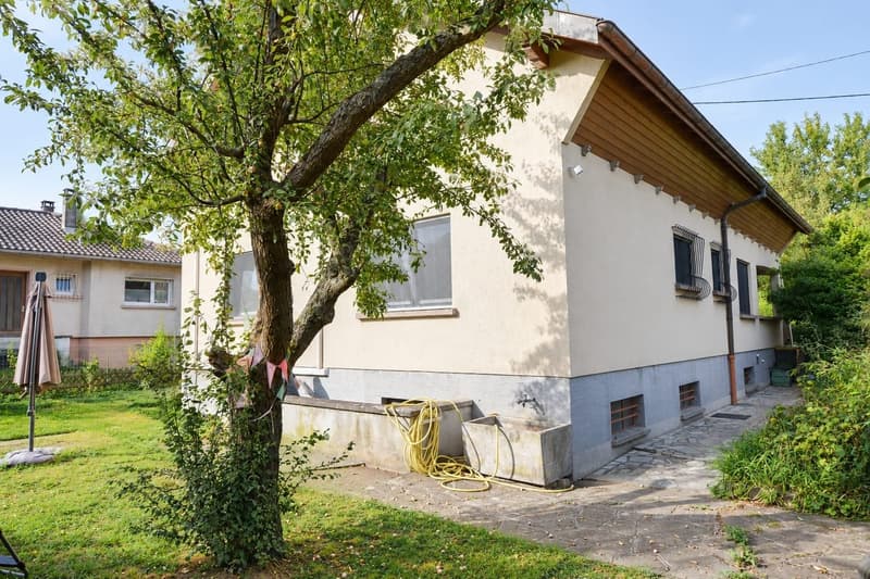 Spacious 5-Bedroom Family Home, 165 m², Full Basement and 3-Car Garage in Sausheim (4)