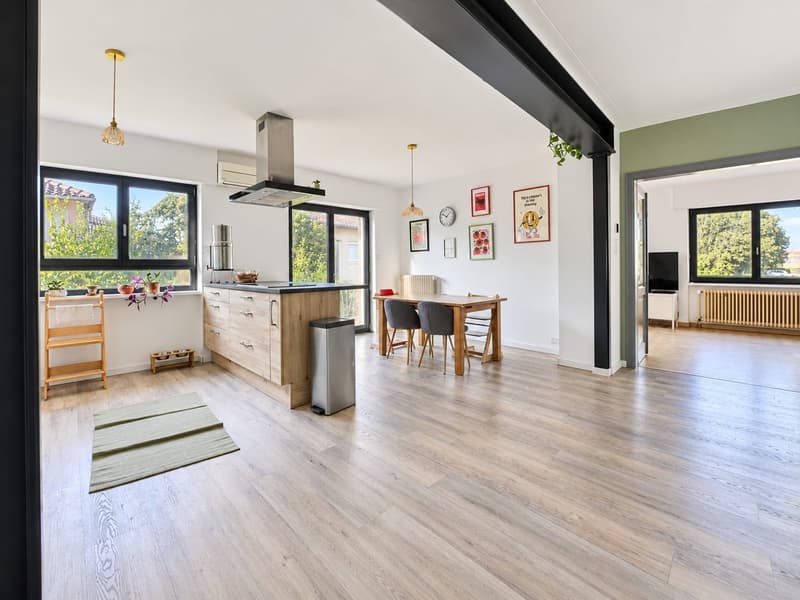 Spacious 5-Bedroom Family Home, 165 m², Full Basement and 3-Car Garage in Sausheim (13)