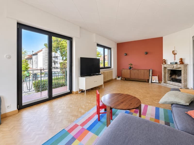 Spacious 5-Bedroom Family Home, 165 m², Full Basement and 3-Car Garage in Sausheim (11)