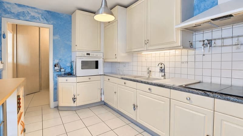 Huningue – Elegant 2-Bedroom Apartment with 2 Terraces, Park Views & 2 Garages (15)