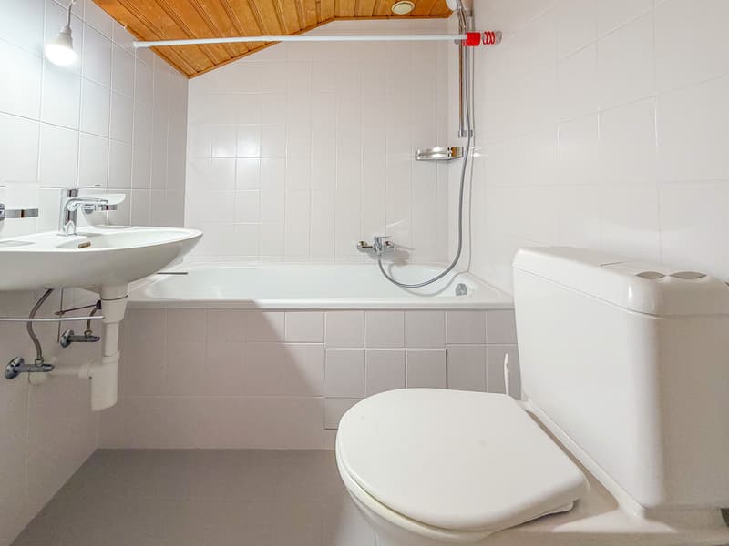 Salle de bain (miroir posé prochainement)