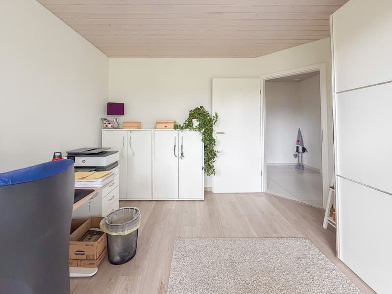 Chambre no 2 avec accès à la terrasse au rez-de-chaussée