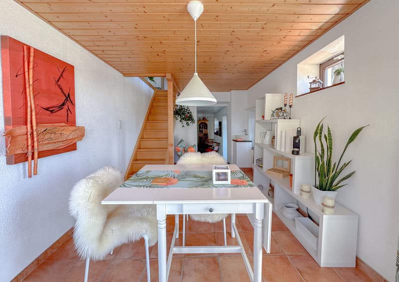 Duplex de 5 pces au rez - accès à l'étage