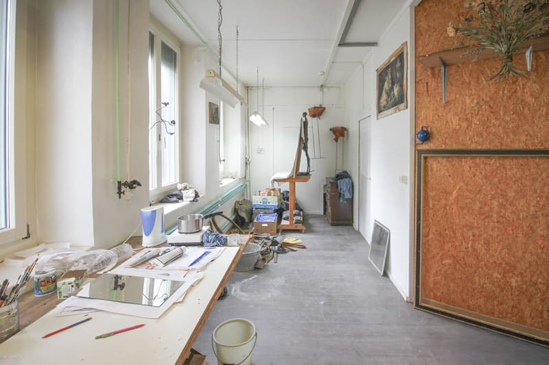 Local d'env. 38 m2  au centre de Ste-Croix (7)