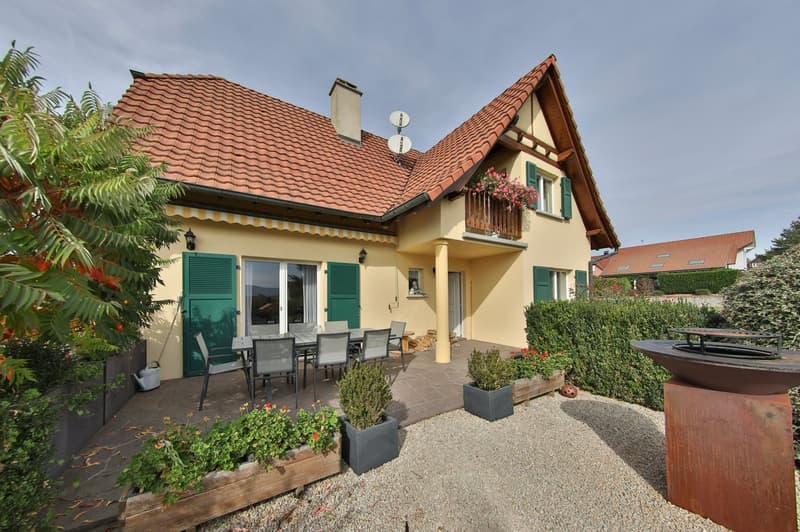 Einfamilienhaus mit Pferdstall – maison individuelle avec écurie pour chevaux (2)