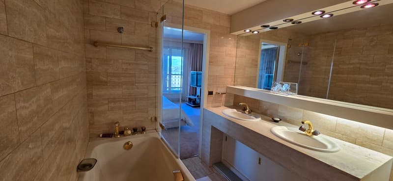 Emplacement unique pour ce superbe appartement en étage proche de toutes les commodités (11)