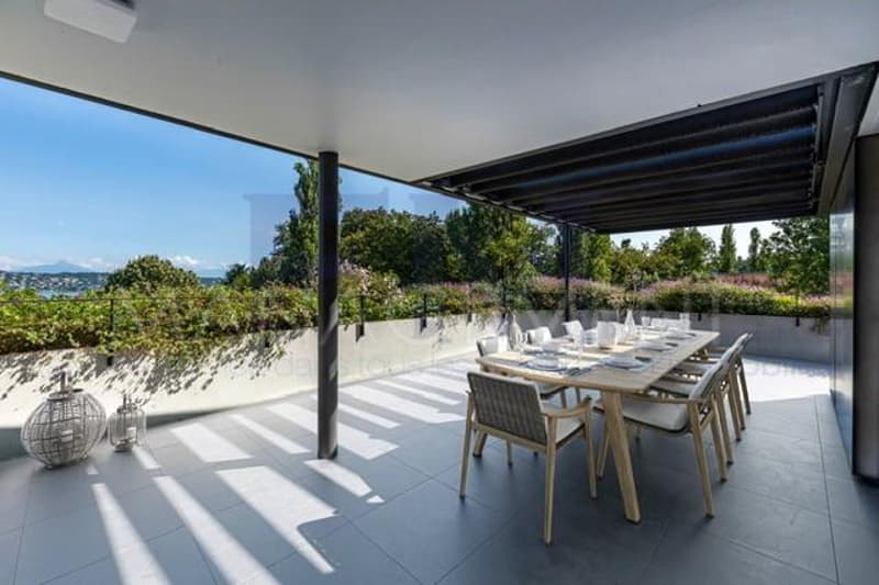 Appartement en attique d'environ 170m2 PPE avec grande terrasse en toiture (11)