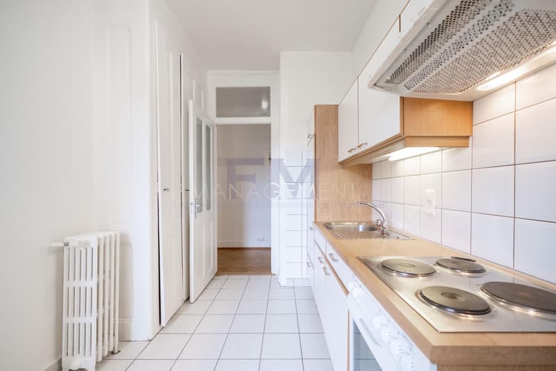 Cluse/Hôpital - Rue Barthélémy-Menn - 5 pièces au 4ème étage, env. 101m2 (11)