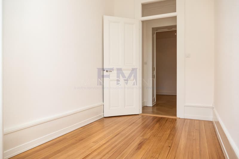 Florissant, Bvd des Tranchées, 4 pcs, 3ème étage, env 90m2 (9)