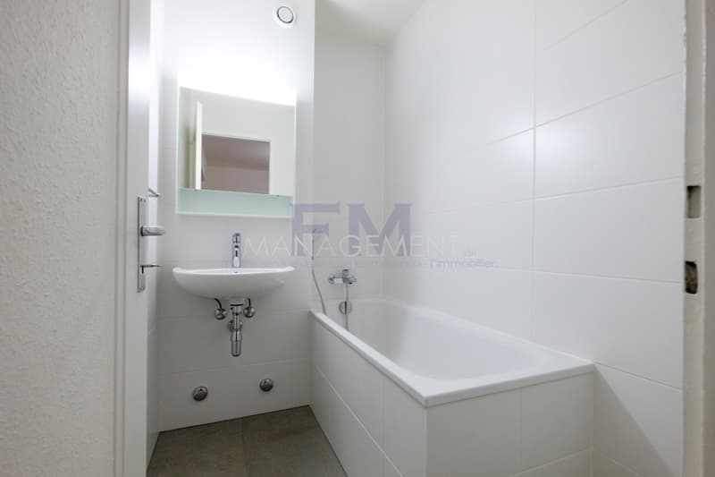 Meyrin, Av. de Vaudagne, 4 pièces au 1er étage, env. 77 m2 (9)