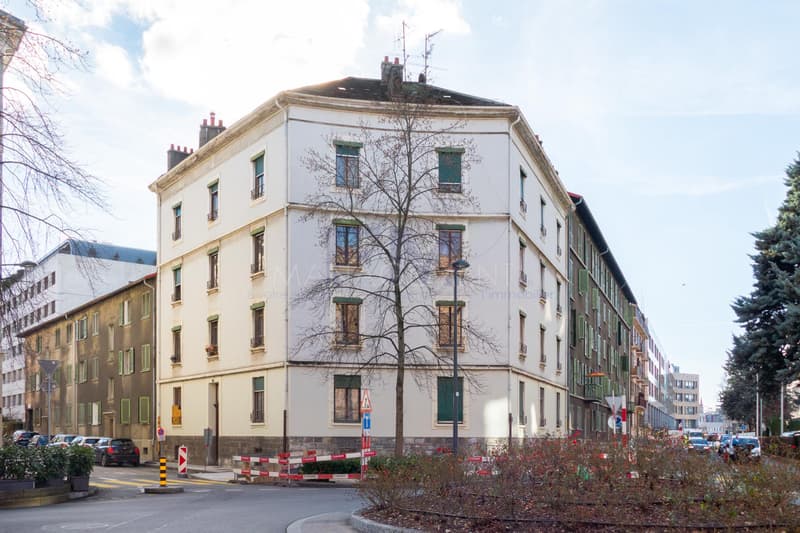 Carouge - Rue des Caroubiers - Appartement 2 pièces d'environ 47m2 au rez-de-chaussée (12)