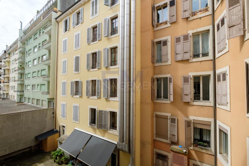 Rue Henri-Christiné ? 3,5 pièces d'env. 70.6 m² au 5ème étage & combles aménagés (2)