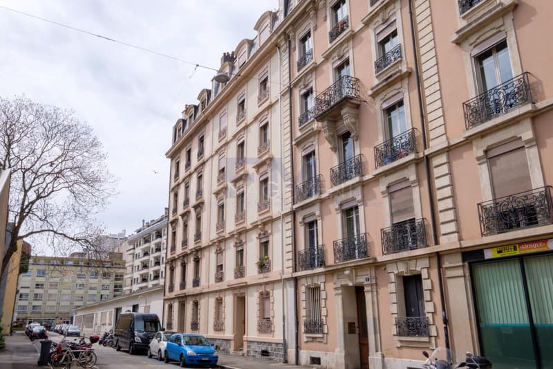 Rue Henri-Christiné ? 3,5 pièces d'env. 70.6 m² au 5ème étage & combles aménagés (5)