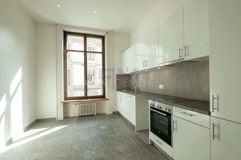 Boulevard des Philosophes ? 4 pièces d'env. 122 m² au 2ème étage (9)