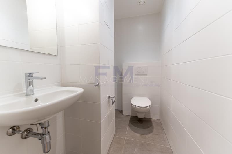Rue des Cèdres ? Bureau d'env. 62 m² au 1er sous-sol (6)