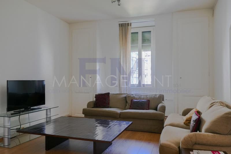 Rue Monnier ? 2 pièces meublé d'env. 70 m² au 3ème étage (1)