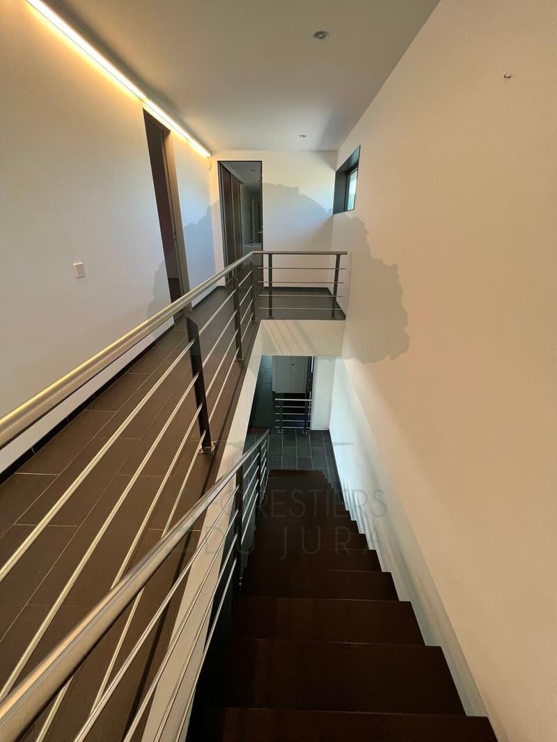 Magnifique maison d'architecte de 300m2 sur une parcelle de 2'333m2 (8)