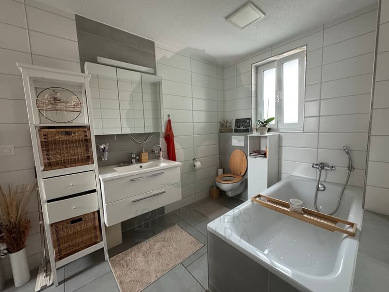 À VENDRE - Immeuble de rendement avec 4 appartements (12)
