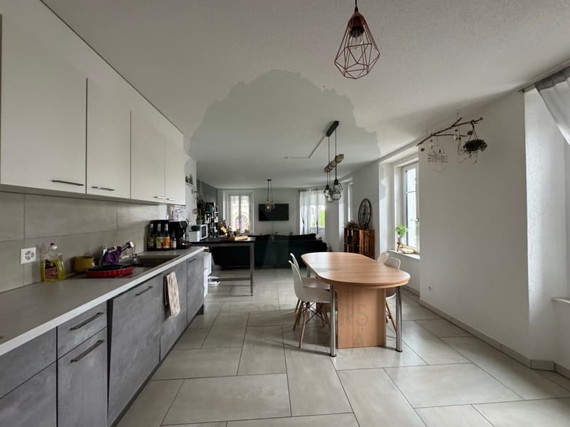 À VENDRE - Immeuble de rendement avec 4 appartements (6)