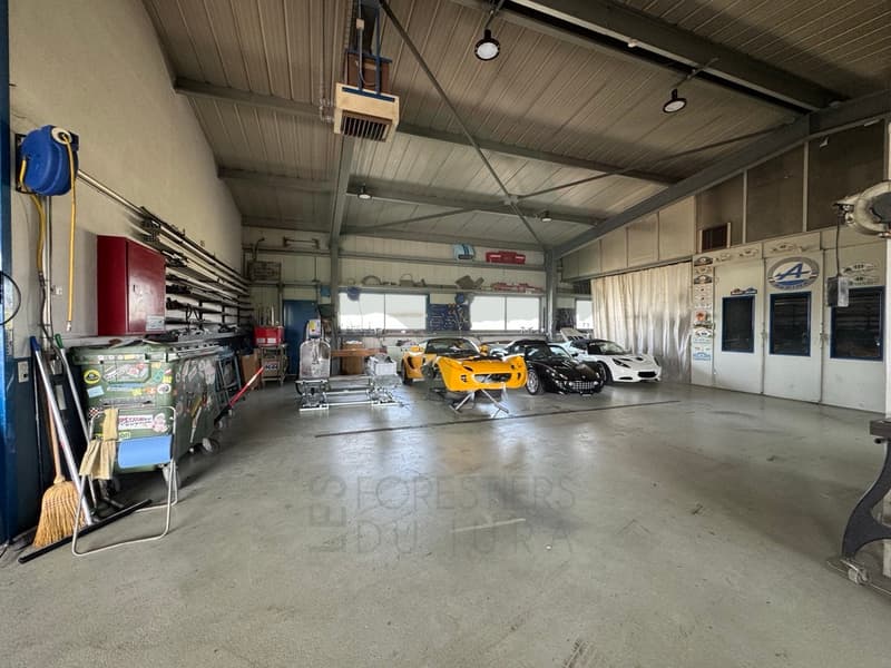 Garage et carrosserie à Fahy avec station de lavage (5)