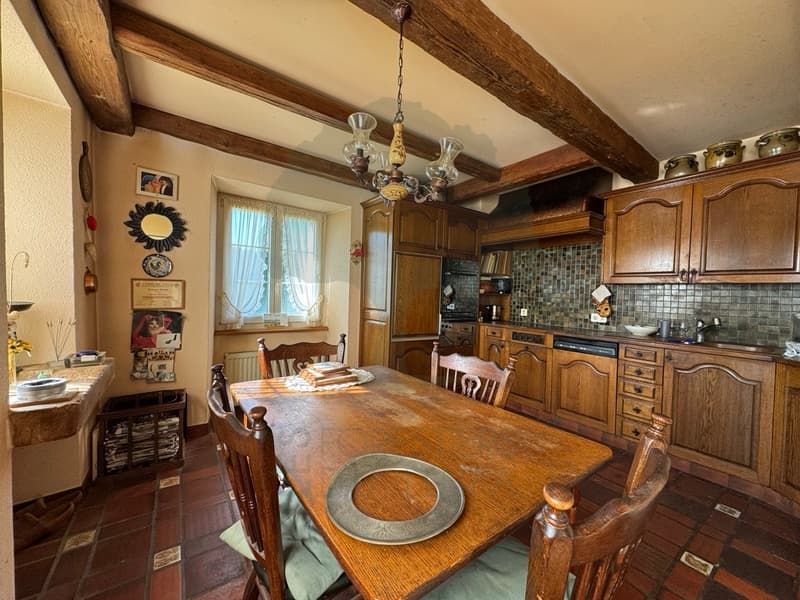 Maison de caractère avec grange aménageable à Alle (9)