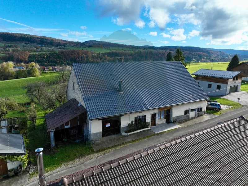 Maison avec vue imprenable proche de la frontière (3)