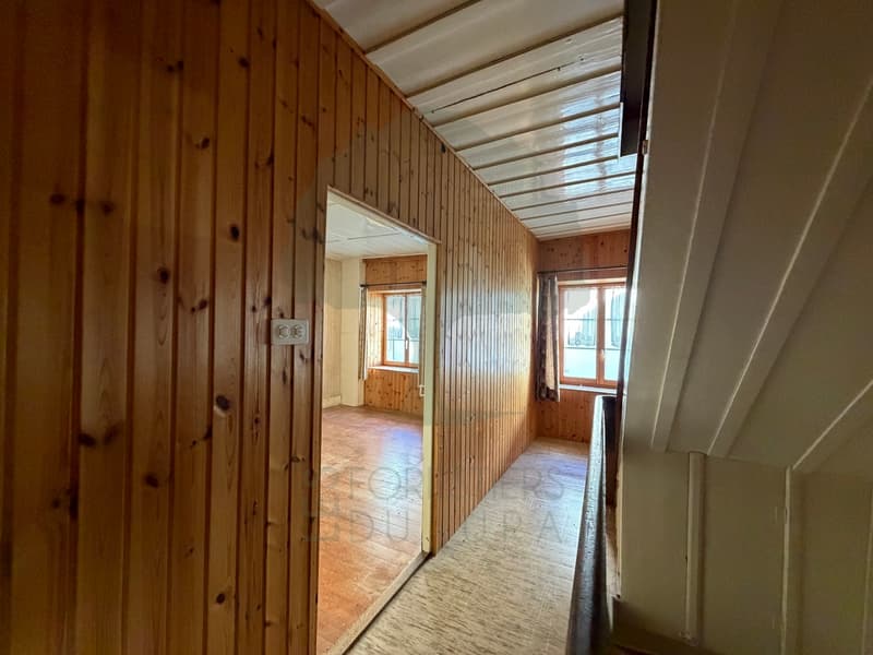 Maison à rénover entièrement au coeur de Saint-Ursanne (4)