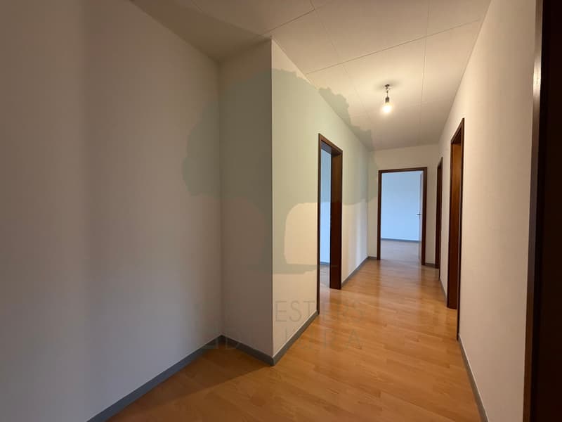À louer appartement de 4,5 pièces d'env. 72 m² - Idéalement situé (8)