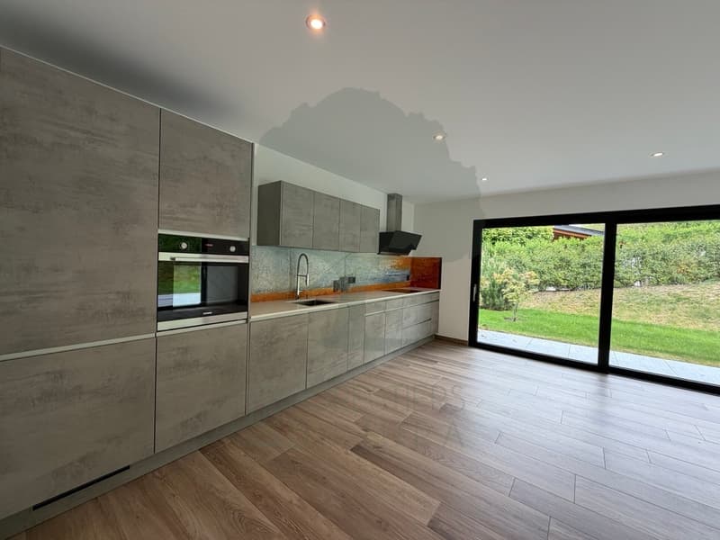 Magnifique appartement de 3,5 pièces avec jardin privatif (2)