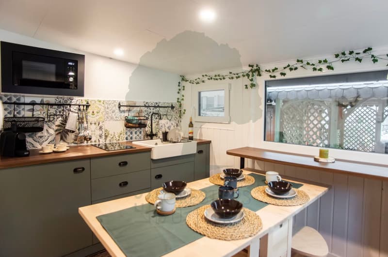 Un véritable refuge au bord du Doubs, chalet rénové avec bain nordique (2)