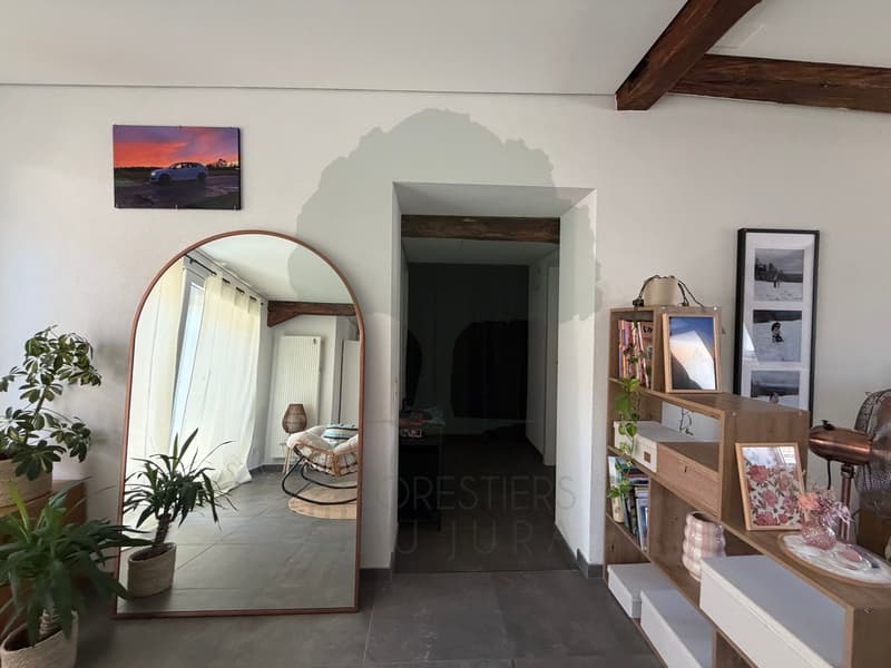 Appartement 2,5 pièces rénové avec terrasse au coeur de Porrentruy (8)