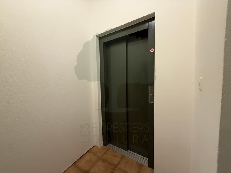 Magnifique appartement 4,5 pièces de 186 m² au coeur de Porrentruy (11)