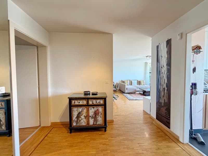 Appartement de 3.5 pièces avec vue panoramique à La Croix (Lutry) , terrasse, jardin (8)
