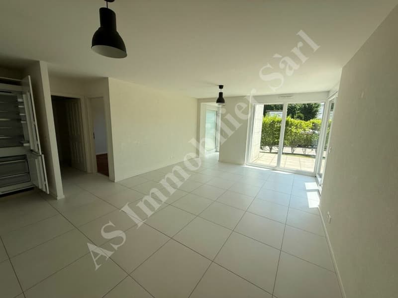 Magnifique appartement de 2.5 pièces de 56 M2 avec terrasse (4)