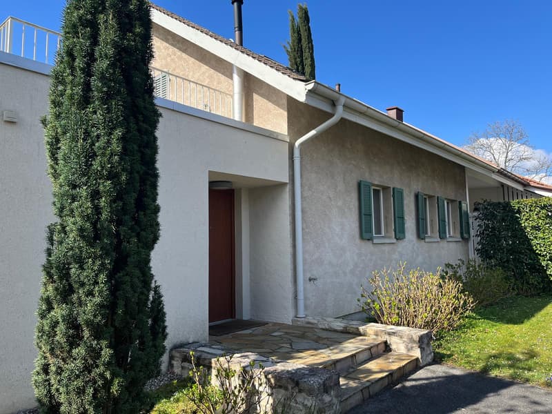 Charmante villa jumelle dans un lieu privilégié (3)