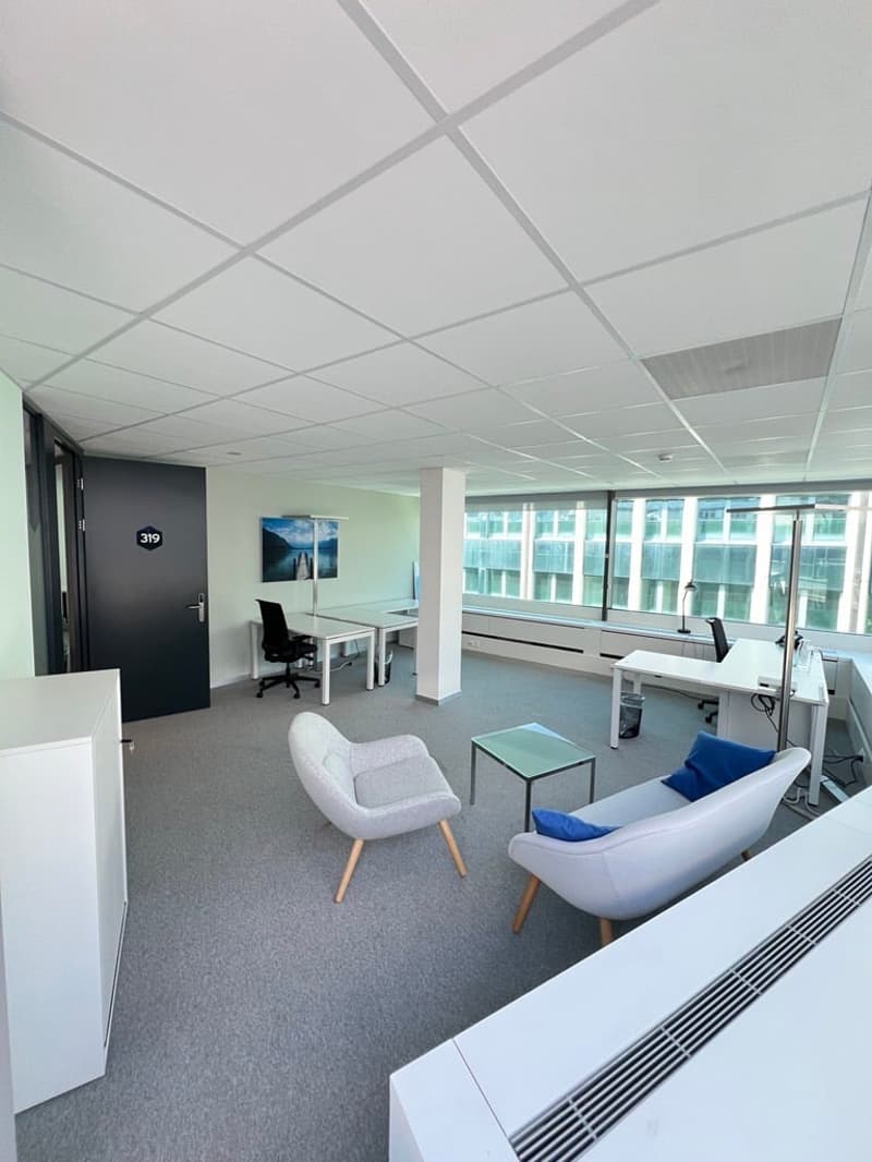 Un bureau de coworking ouvert entièrement équipé pour vous et votre équipe à Spaces Nations (10)