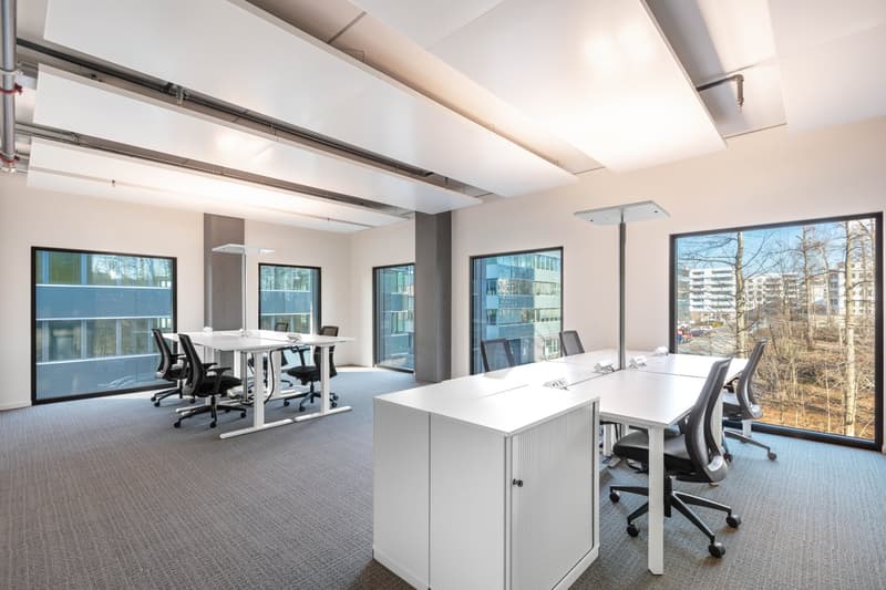 empty room, large windows, white tables, chairs, flooring