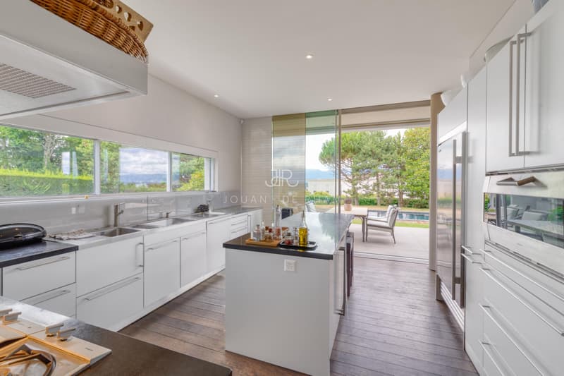 Cologny : Belle maison idéalement située avec vue lac (3)