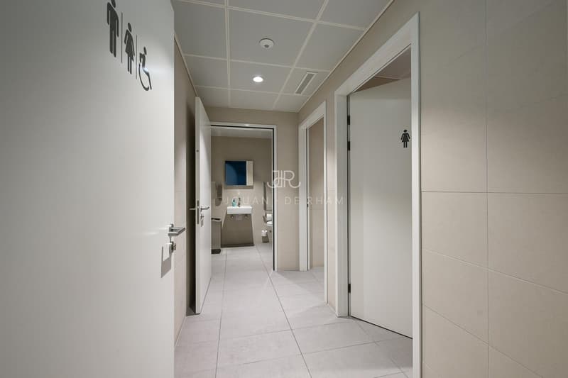 700 m2 de bureaux à louer dans un immeuble moderne (9)
